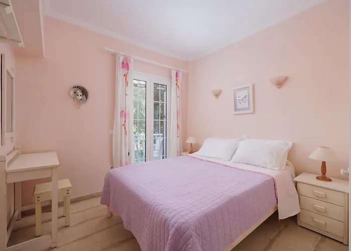 Caterina Apartment Ýpsos